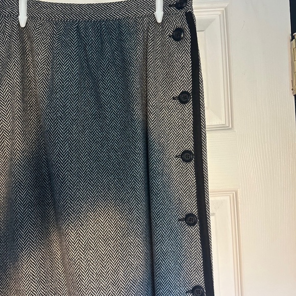 Vintage Valentino Herringbone Pattern Midi Skirt - Picture 2 of 8